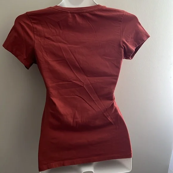 Guess women’s top with sequin lips size medium - Picture 5 of 7